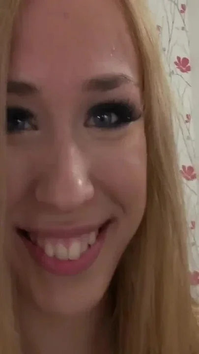 127 - 01 Babe Fucks for Creampie