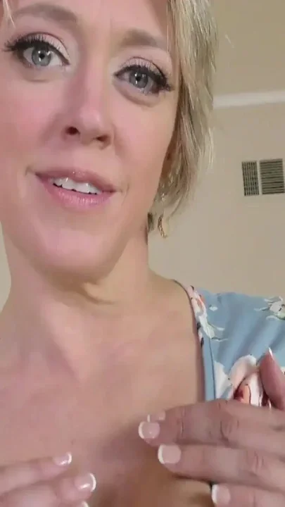 Blonde Cougar with Mouth Watering 32G Boobies Fucked