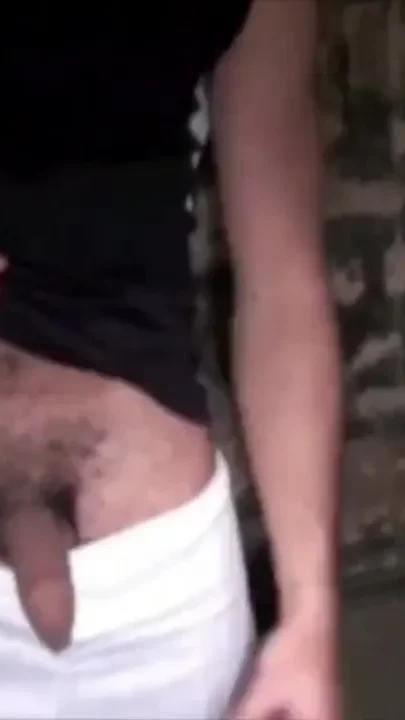 Jeff Stronger fucked by the Arab XXL cock in a discreet basement
