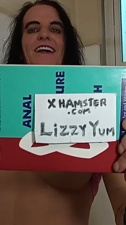 Lizzy Yum 2022