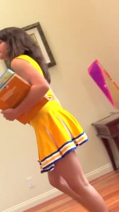 Cheerleader teenie fetish