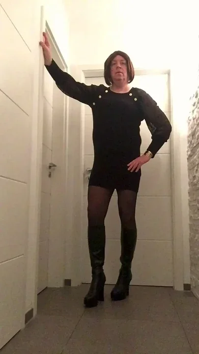 Nicki-Crossdress Dress Pantyhose and Boots