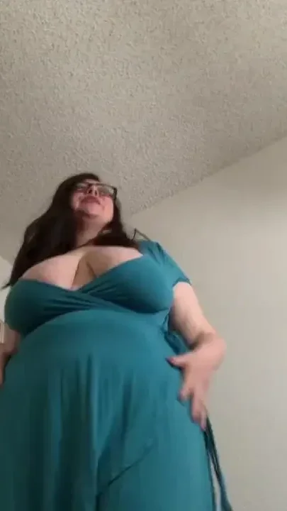 Giantess stepmother