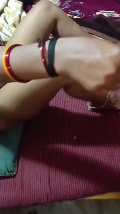 Jija ji mujhse milne aaye holi main aur apna lund chuswaye aur meri gand bhi mare Clip 2