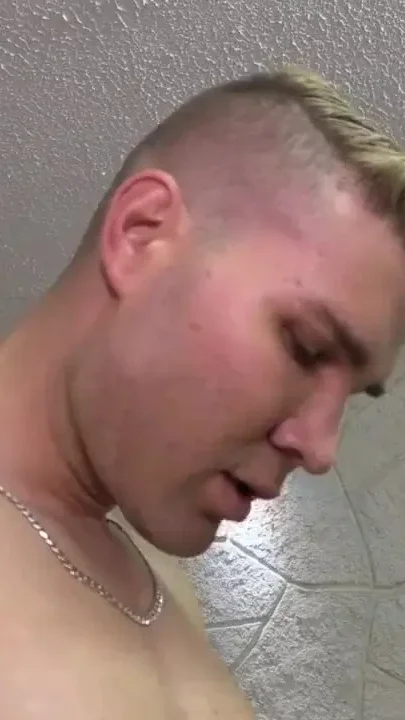Orgy with the pornstar Jordan Fox and firends