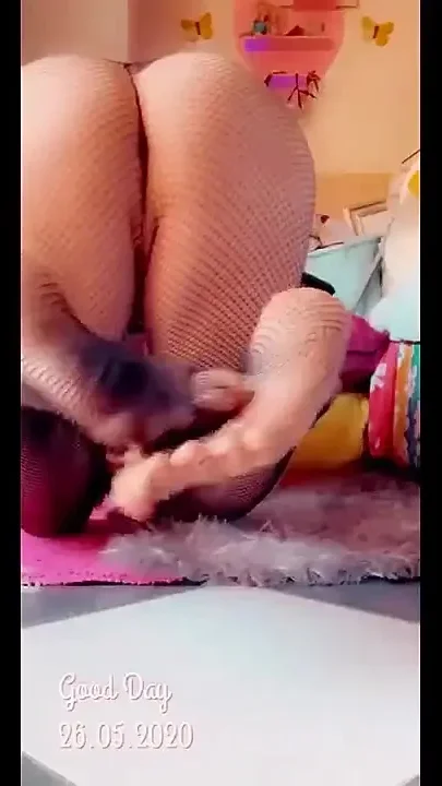 Whip Pussy Fingering Dildo in Ass