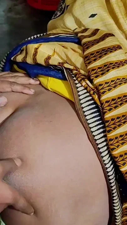 Bhabhi Ki Chudai in Hindi Clip 1