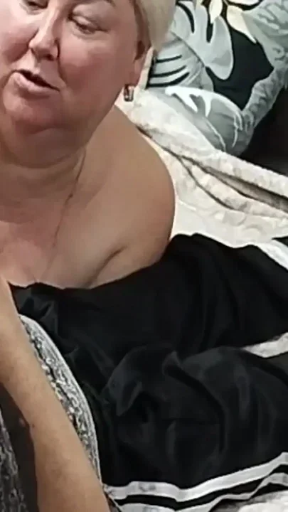 Mother-in-law Gives Blowjob for a Portion of Sperm
