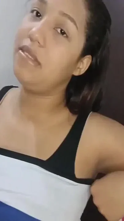 18 year old brunette big saggy tits from New York United States fucking her