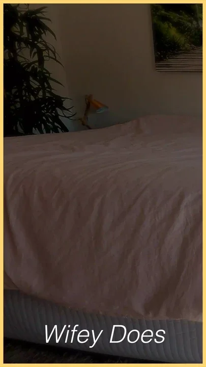 Wifey shows her perfect ass in her sexy lingerie