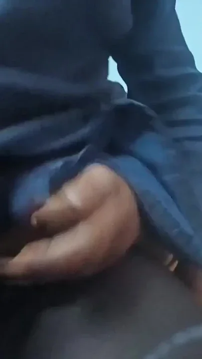 Padosi boy ke sath honey bhabhi ki musti hindi audio ke sath Clip 1