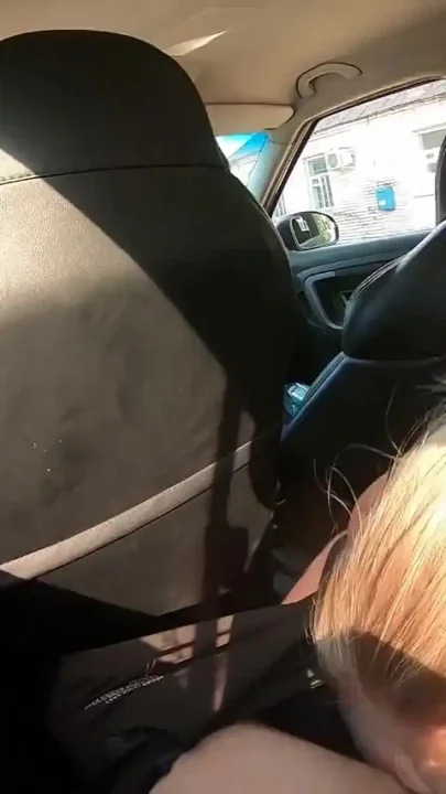 Risky Car Blowjob During Taxi Ride