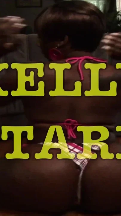 Kelly Starr Shows You Her Big Tits and Her Cute Ass