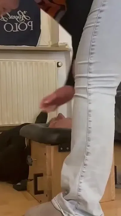 Facesittingbox Bright Bluejeans