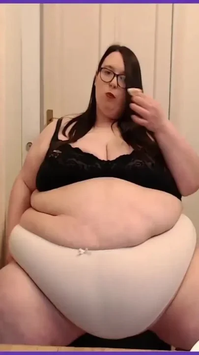 SSBBW donut eating after custom stuffing