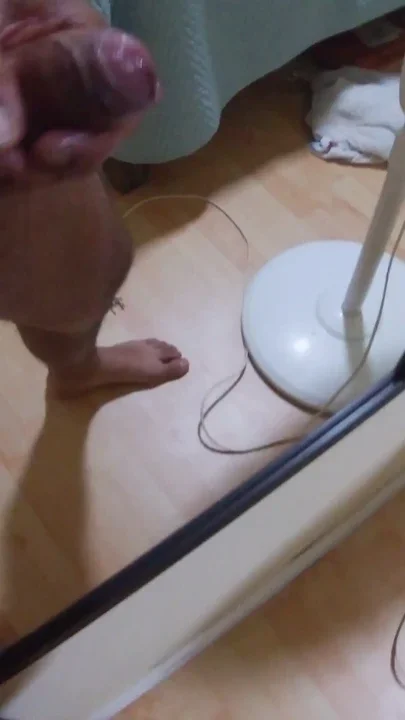 Hotel Finale Amateur Solo Masturbation & Intense Cumshot