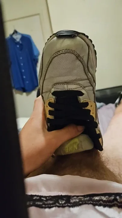 Sneaker fuck