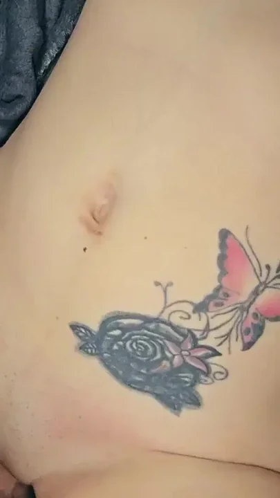 Stepsister enjoys fingering in her vagina and then gets fucked by her