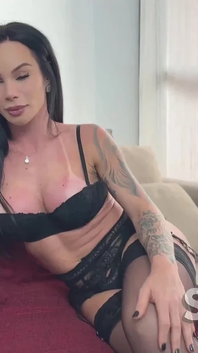 Beautiful TS Gaucha Enjoyed a Lot Fucking with the Big Dick
