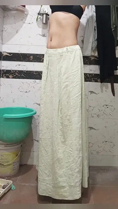 Priya Bhabi Nice Body Show