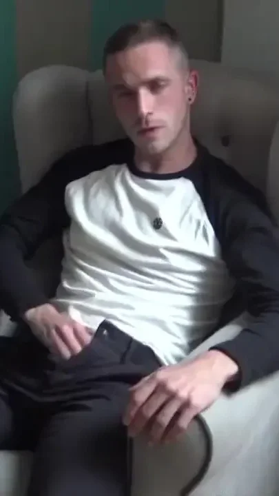 Ruben Martinez fucked raw by Apolo Adrii