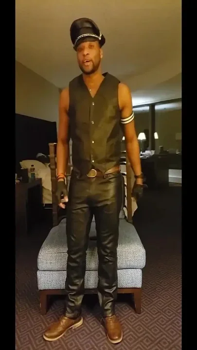 Kenniejai Strips and Dances in Leather
