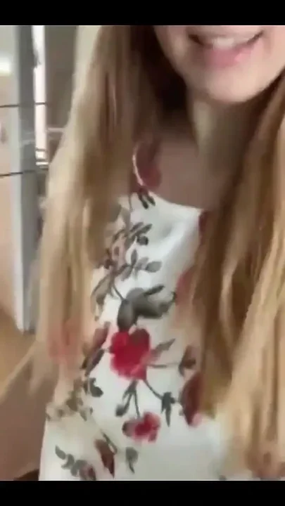 Teen Squirting Very Wet Pussy Moaning Loudly