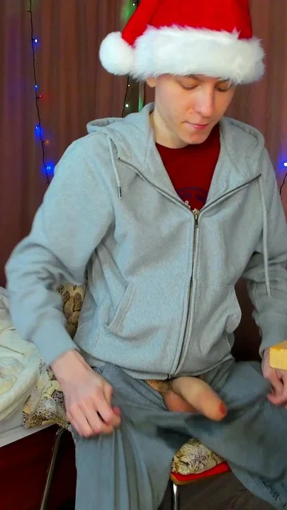 Huge Load Builds as Twink Imagines Friend Sucking
