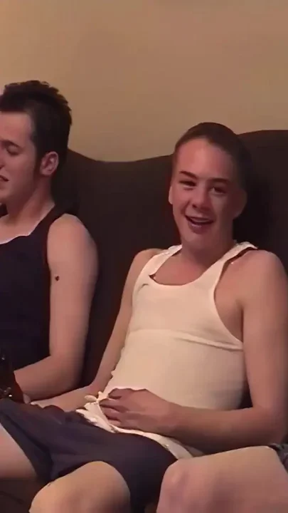 When Straight Guys Stay the Night 2k