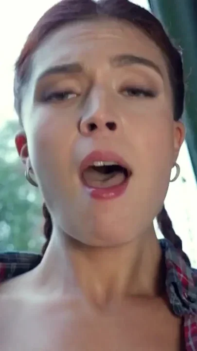 HUNT4K Redhead babe showed her pussy and then this happened Clip 2