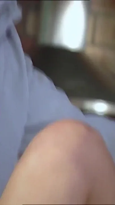 Two swingers open their wives' asses in double penetration