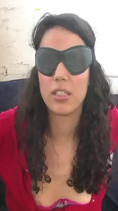 Blindfolded cute amateur loves cock