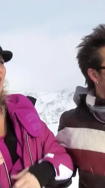 German Mature Wife Julia Pink give risky Blowjob to Conny Dachs at Public