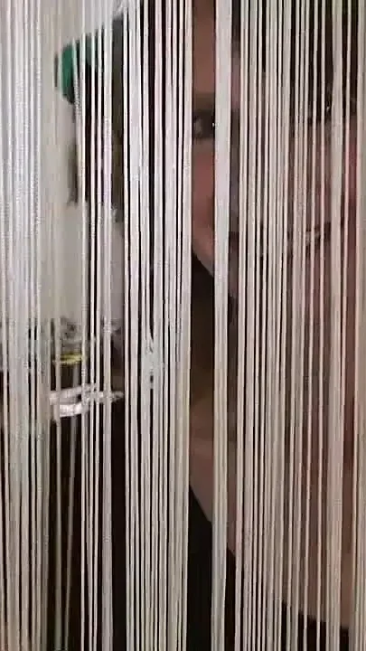 Hallwaymilf