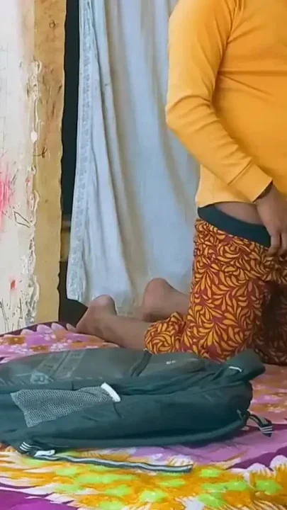Oil Selling Girl Gets Fully Nude & Fucked Hard – Slippery Oil Massage Sex Video Clip 1