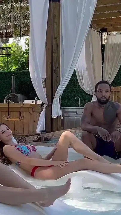 Mrflourish Podcast - Pool Talk Featuring Leana Lovings Serena Hill and Phantom Strokes