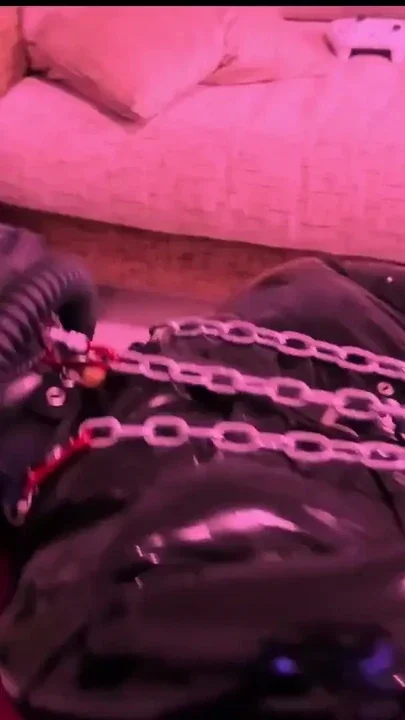 Rubber Drone 1397 PMV Clip 1