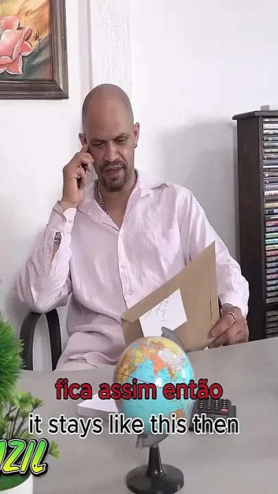 Transvestite Employee Ate the Boss's Ass