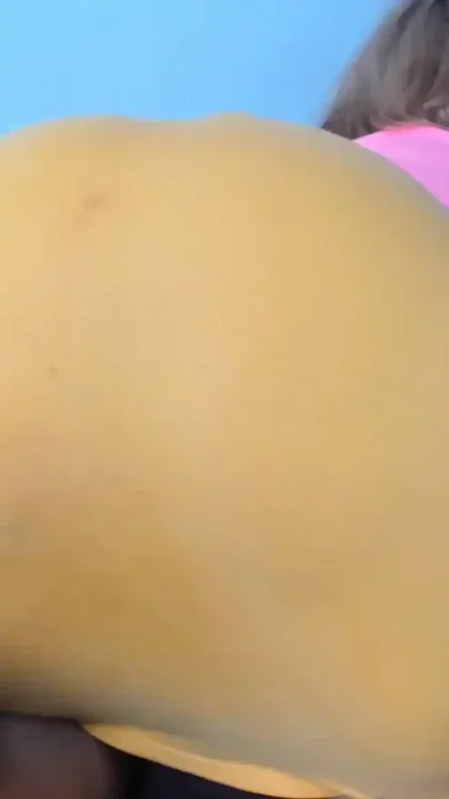 Horny booty-hole