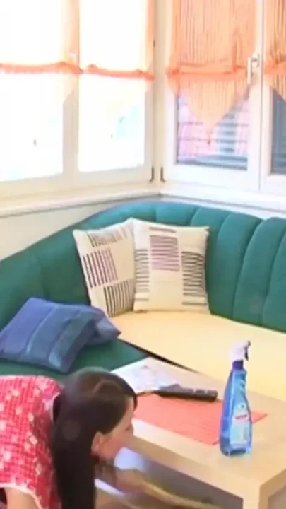 Horny Housewife Gets a Big Cock Right in Her Wet Pussy