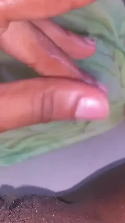 WHITE TANGUITA AND GOOD CUMSHOT Clip 2