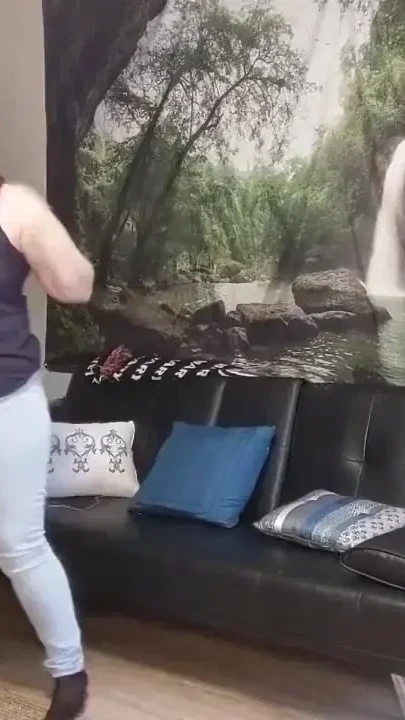 Smelly ass