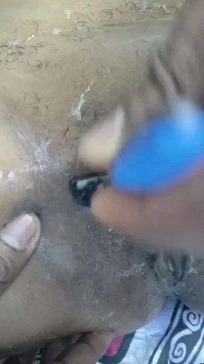Bhabi hairy pyssy shaving Clip 1