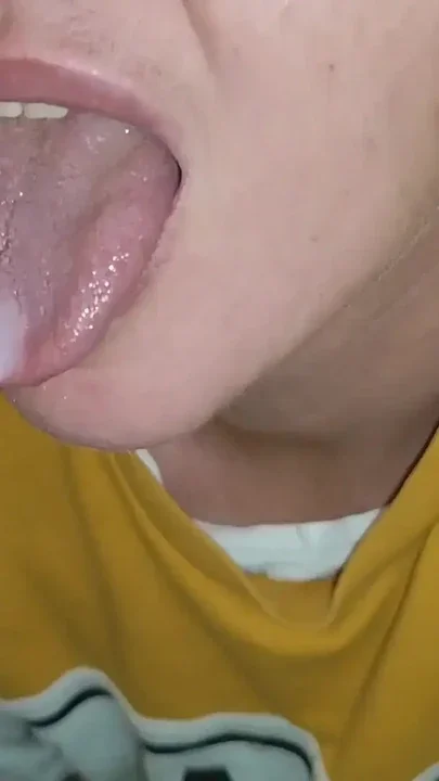 Hot MILF Stepmom Sloppy Blowjob with Cum in Mouth Clip 1