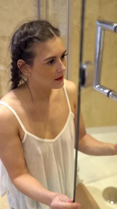 Louise T - Wet Nips