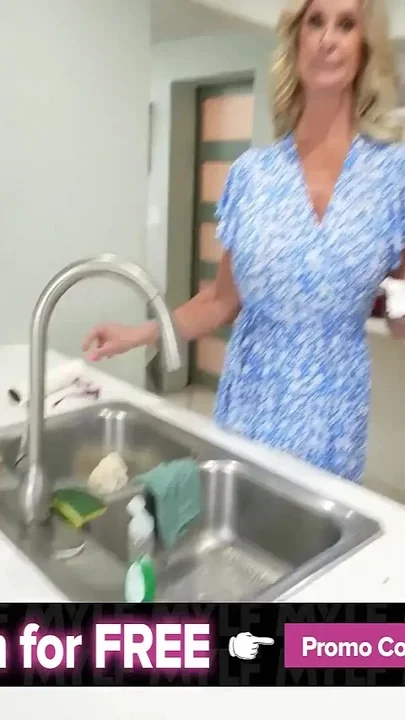 Forgetful Step-nana Sucks My Cock to Pay Rent Instead of Getting a Job