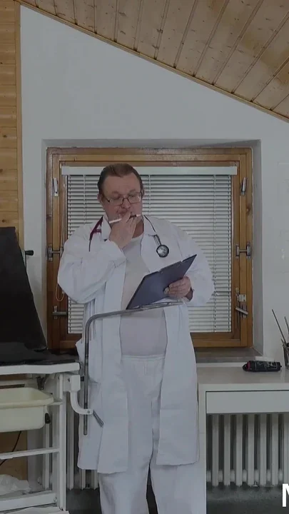 Anal Temperature Measurement of Hot GILF Linda G
