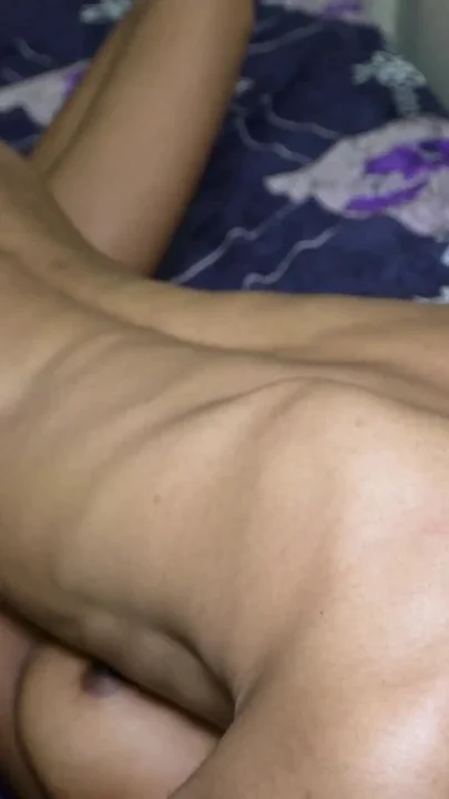 Hard-core desi teenage girl giving oil massage full side relaxation and fucking
