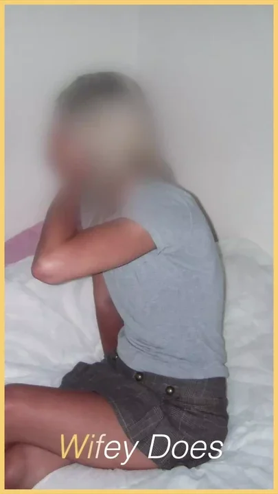 Wifey shows her perfect legs