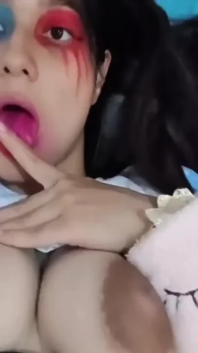 Watching Morning Porn Ended in a Sweet Orgasm